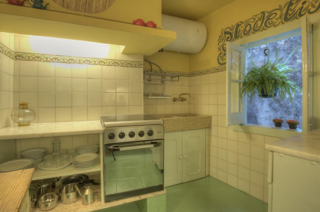 Stay Local In Alfama! Alice Central Home, Near River Lisboa Exterior foto